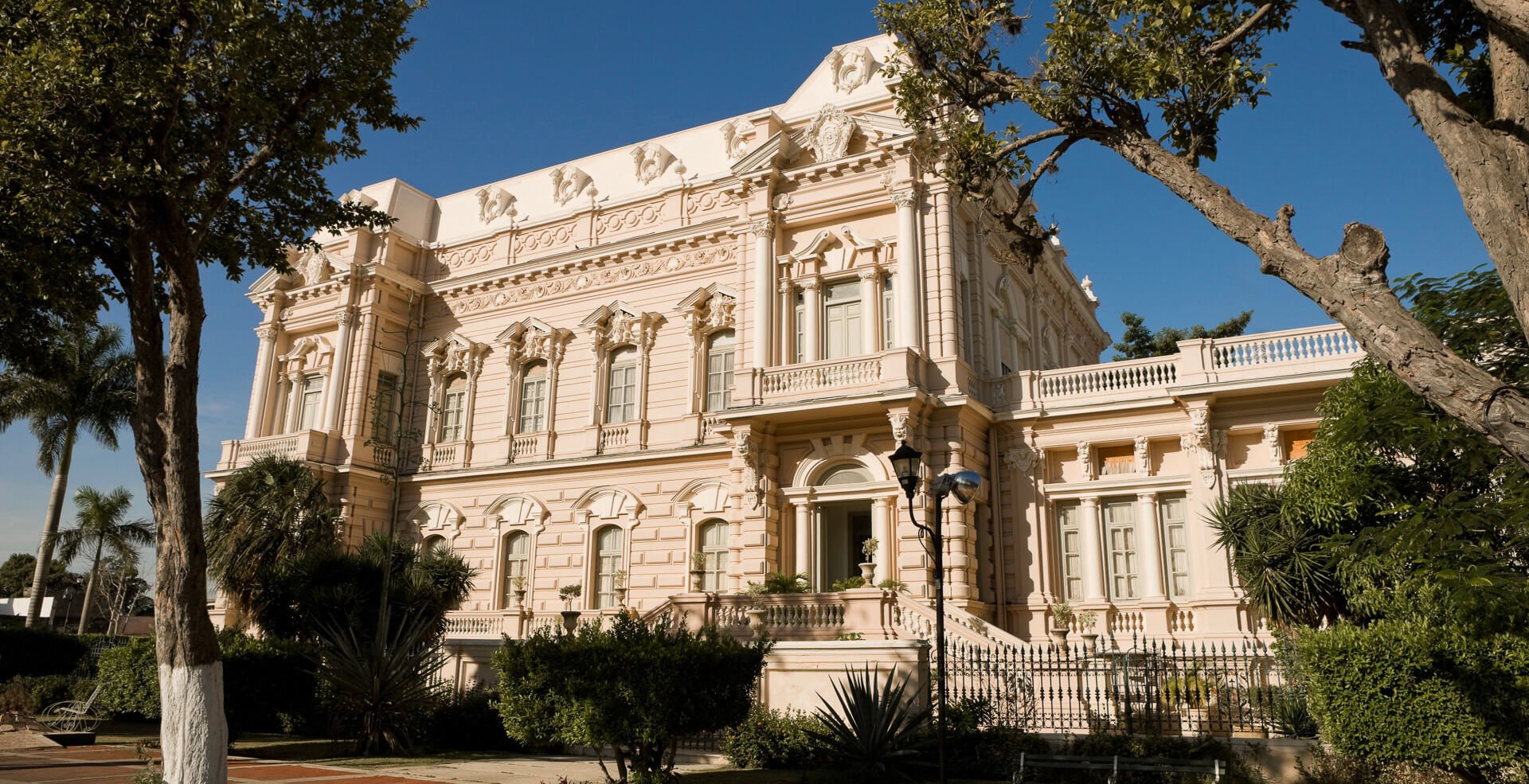 Restoring a Colonial Home in Mérida