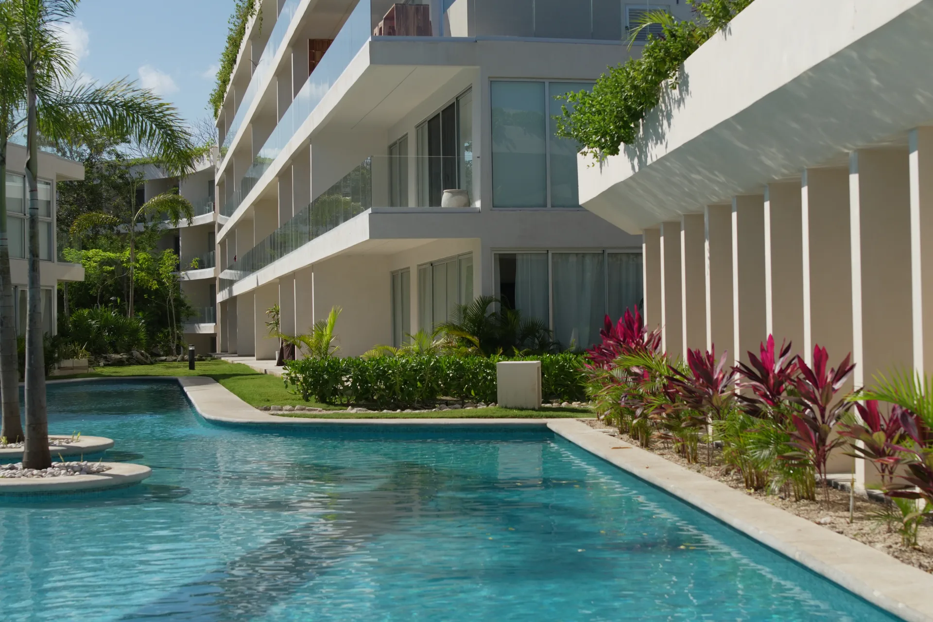 The Leaf Condos Playacar | Playa del Carmen | Mexico Luxury Properties